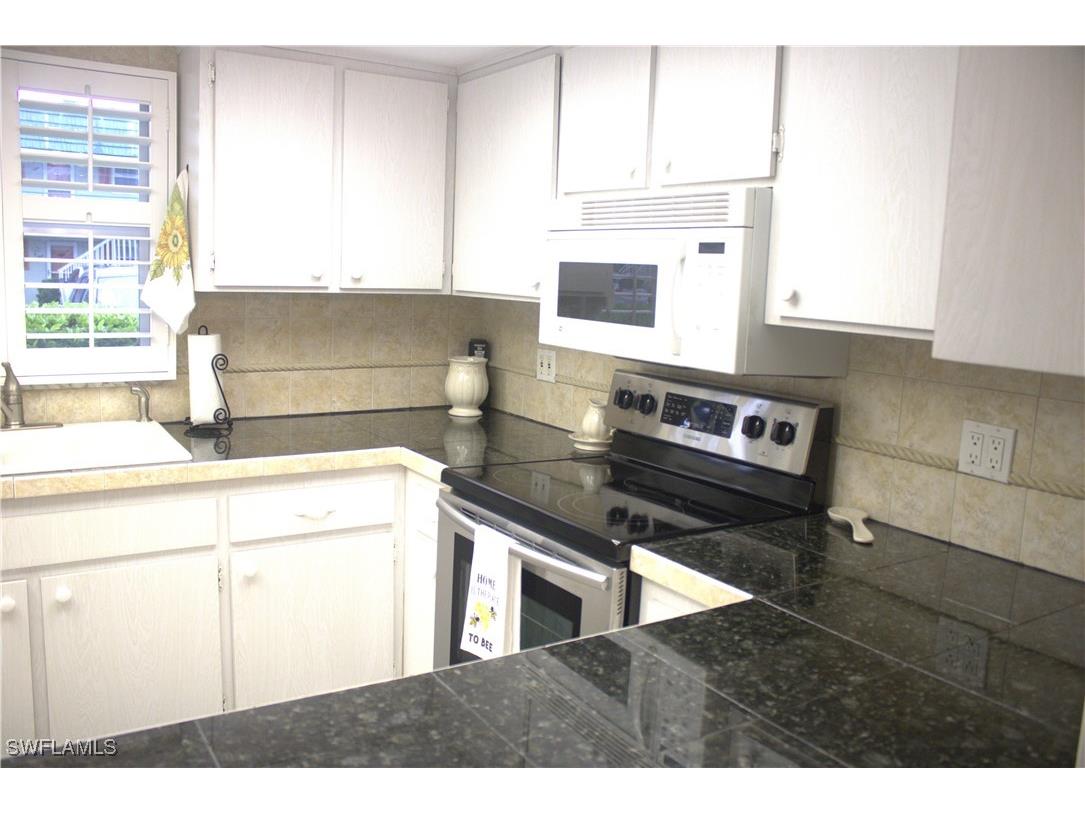 200 Valley Stream Drive #4C Naples FL 34113 225075667 image5