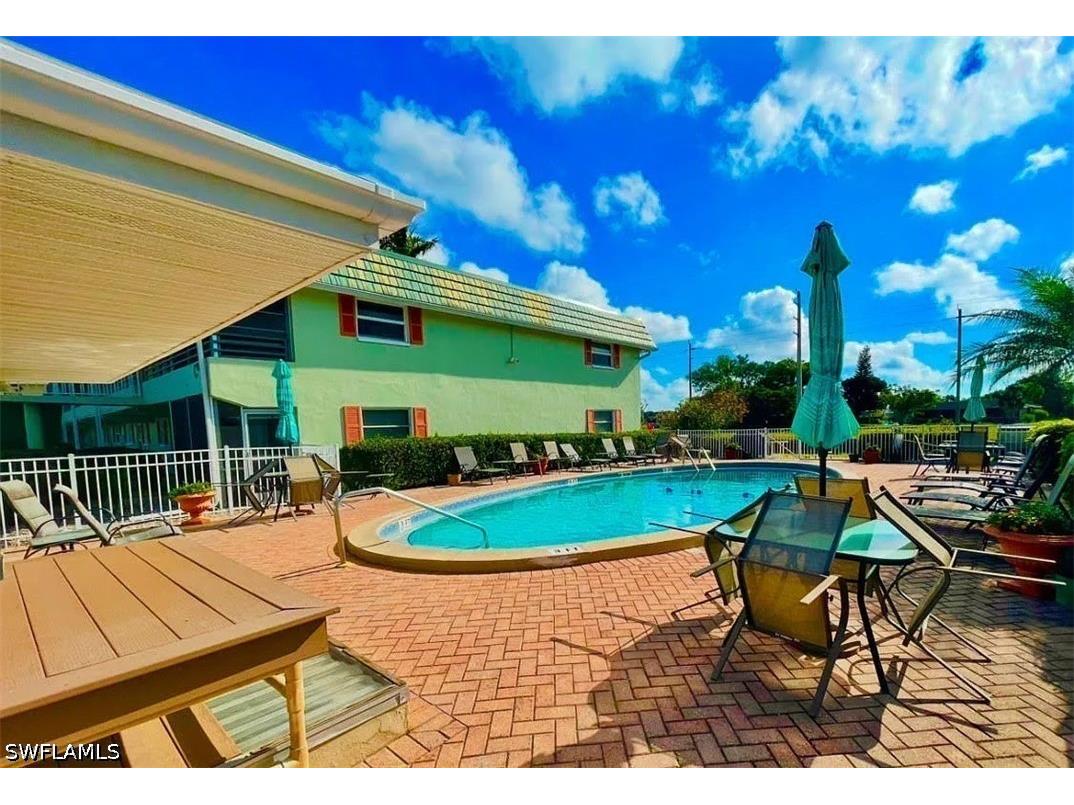 200 Valley Stream Drive #8B Naples FL 34113 226014985 image20