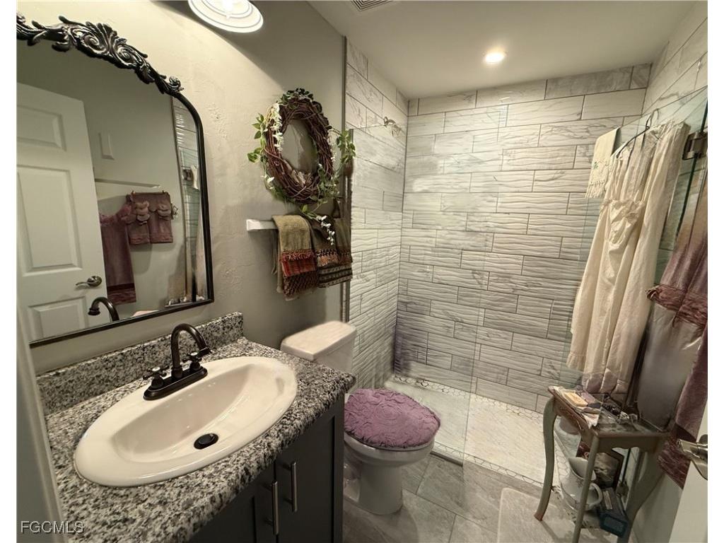 200 Village Circle #21 Labelle FL 33935 2025009648 image12