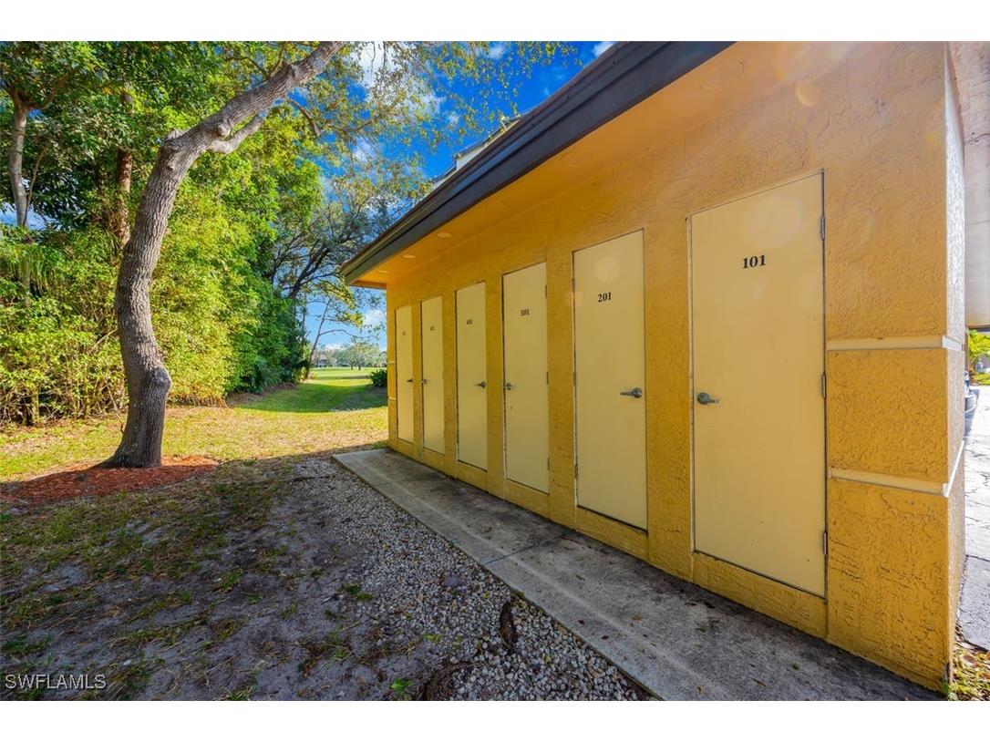 200 Vintage Circle #D304 Naples FL 34119 225076543 image27