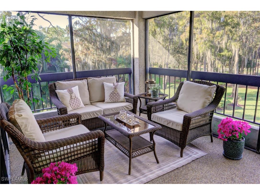 200 Wyndemere Way #B302 Naples FL 34105 225082931 image1