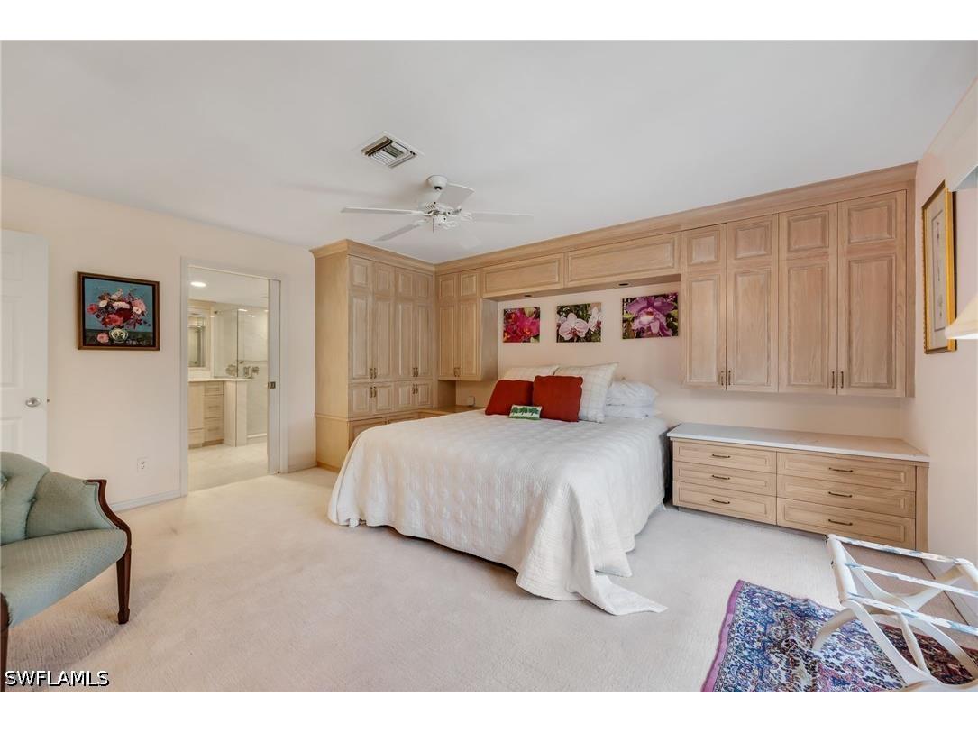 200 Wyndemere Way #B402 Naples FL 34105 226019726 image12