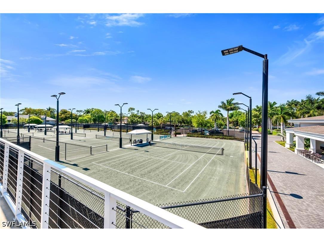 200 Wyndemere Way #B402 Naples FL 34105 226019726 image27