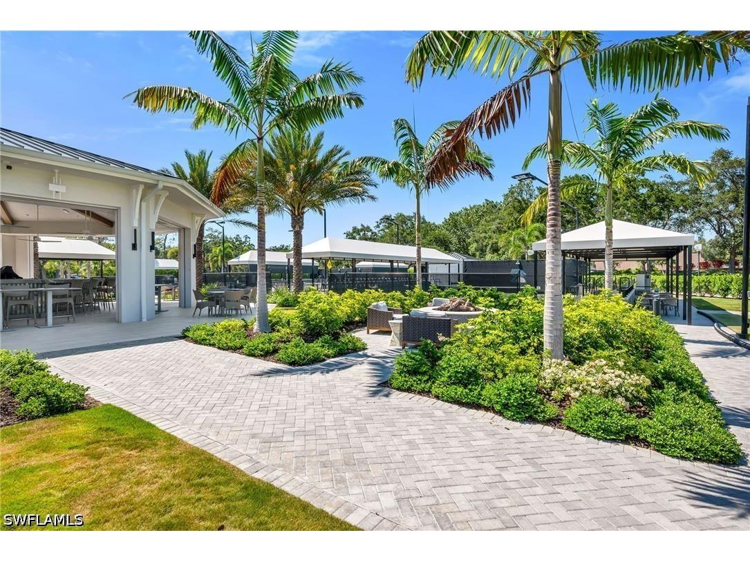200 Wyndemere Way #B402 Naples FL 34105 226019726 image28