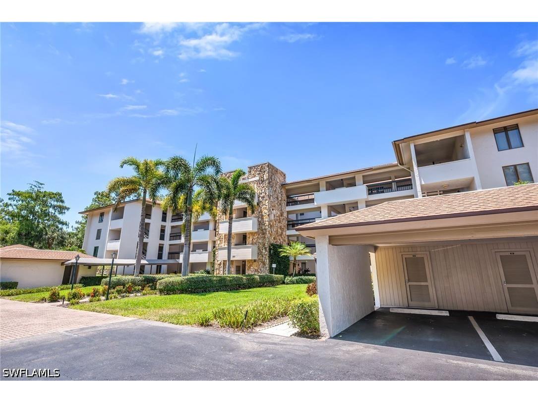 200 Wyndemere Way #B402 Naples FL 34105 226019726 image4