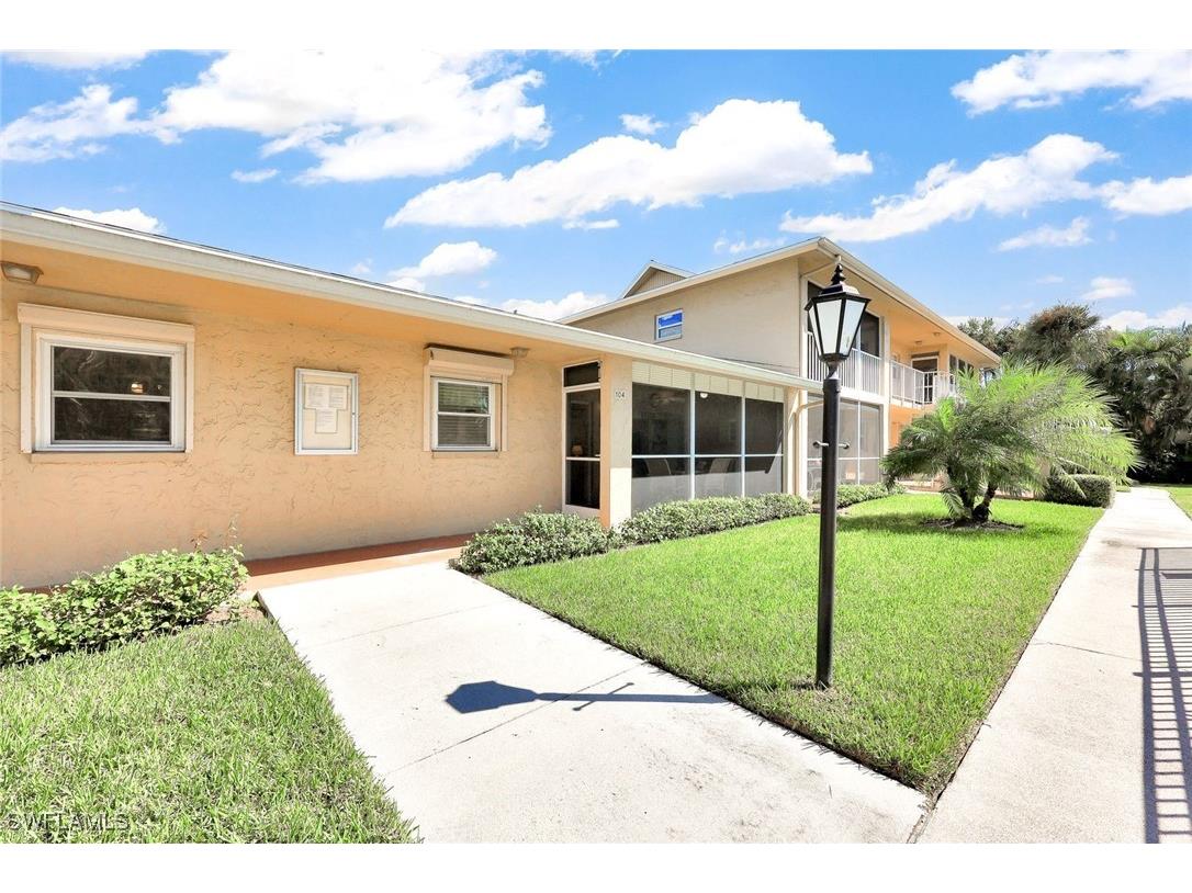 2000 Alamanda Drive #104 Naples FL 34102 225076157 image13