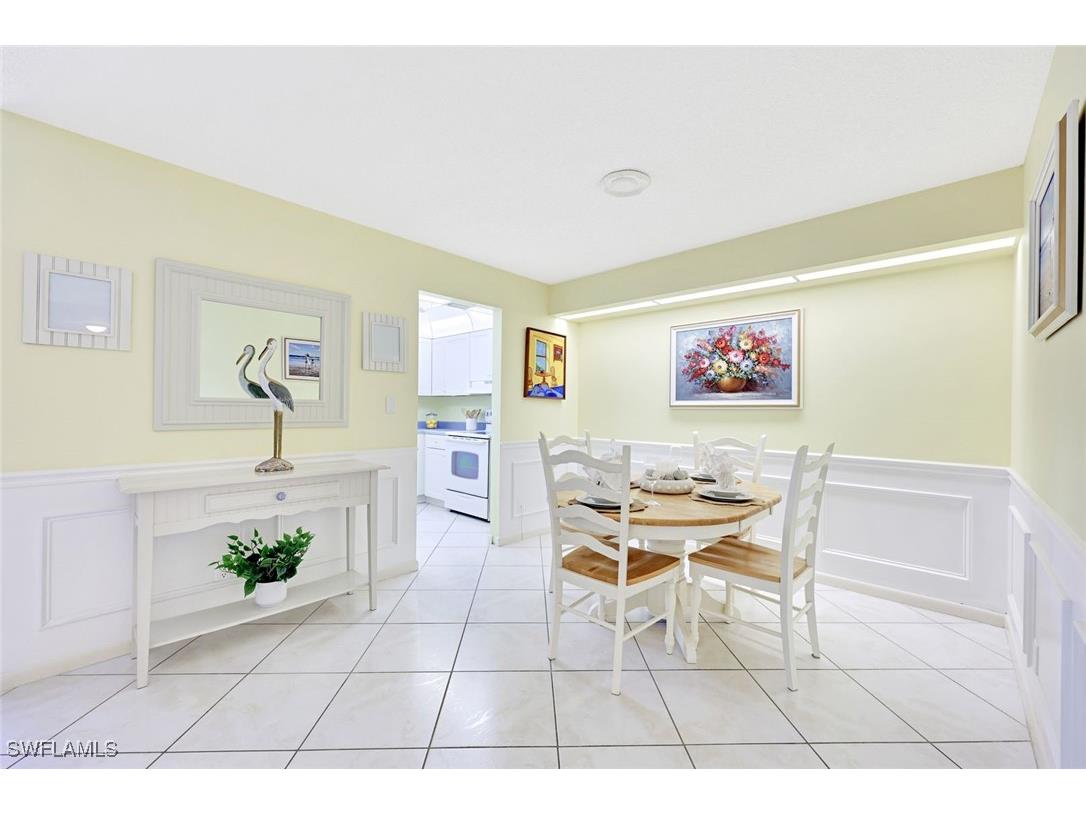 2000 Alamanda Drive #104 Naples FL 34102 225076157 image22