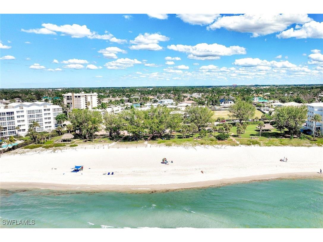 2000 Alamanda Drive #104 Naples FL 34102 225076157 image3