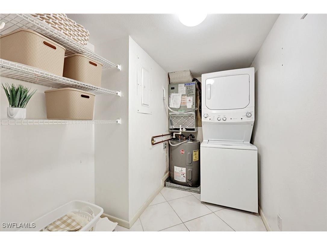 2000 Alamanda Drive #104 Naples FL 34102 225076157 image31