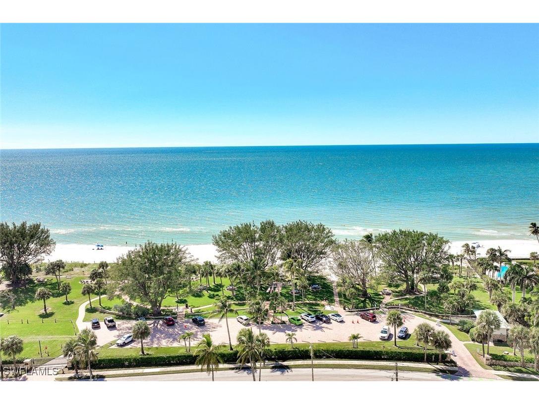 2000 Alamanda Drive #104 Naples FL 34102 225076157 image5