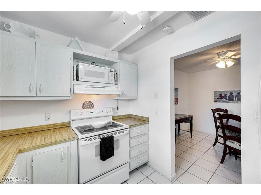 2000 Alamanda Drive #206 Naples FL 34102 225080177 image10