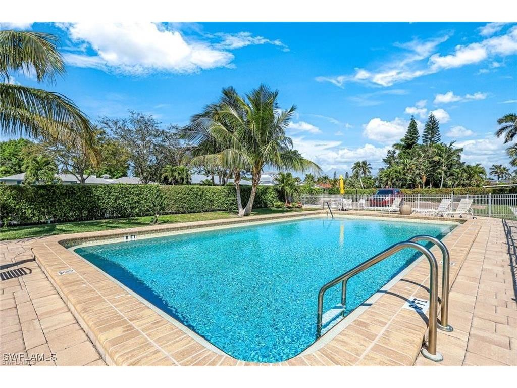2000 Alamanda Drive #206 Naples FL 34102 225080177 image23