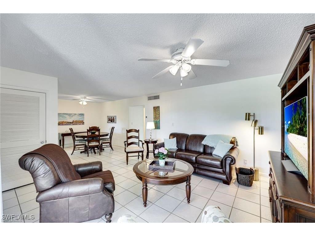 2000 Alamanda Drive #206 Naples FL 34102 225080177 image8