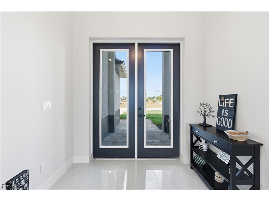 2000 SW 30th Terrace Cape Coral FL 33914 2026008892 image2