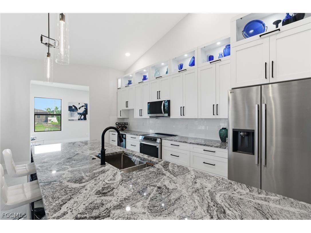 2000 SW 30th Terrace Cape Coral FL 33914 2026008892 image9