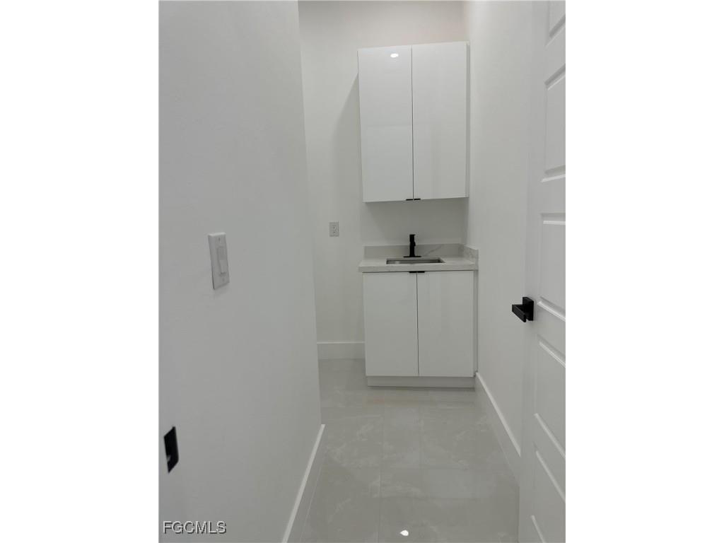 2000 SW 31st Terrace Cape Coral FL 33914 2025000934 image13