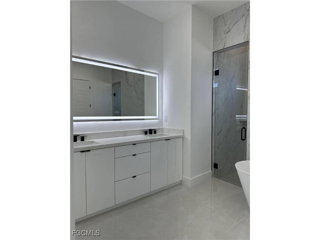 2000 SW 31st Terrace Cape Coral FL 33914 2025000934 image18