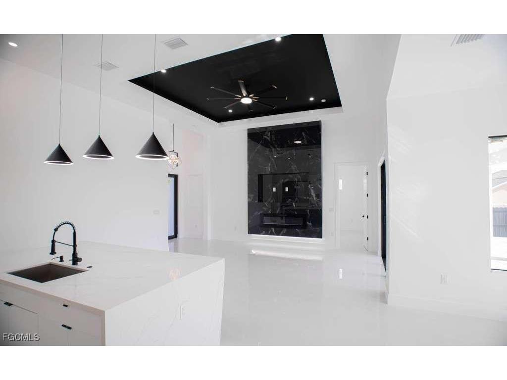 2000 SW 31st Terrace Cape Coral FL 33914 2026004465 image4