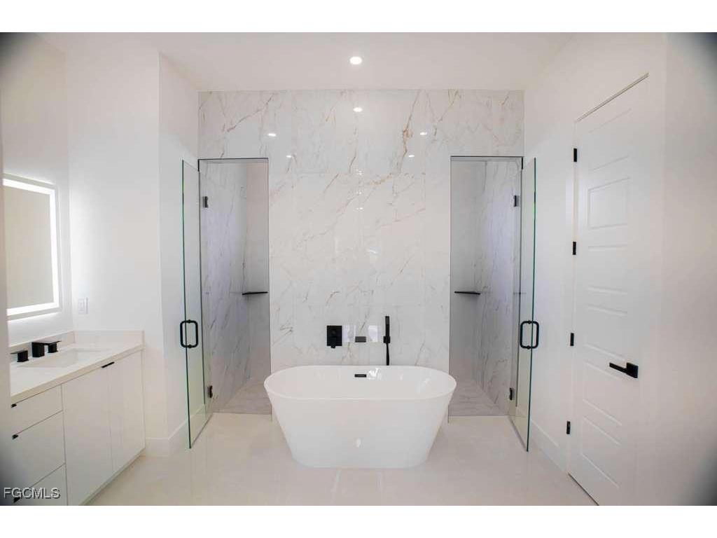 2000 SW 31st Terrace Cape Coral FL 33914 2026004465 image9