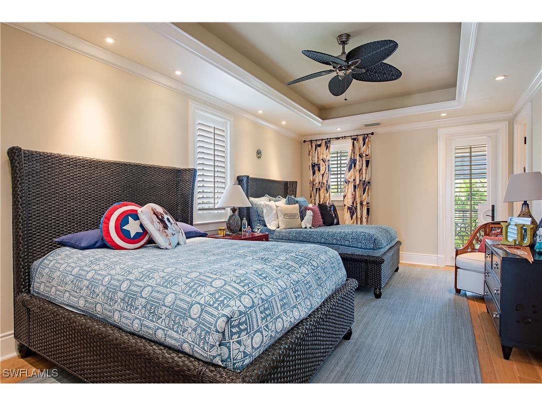 2001 4th Street S Naples FL 34102 225085070 image13