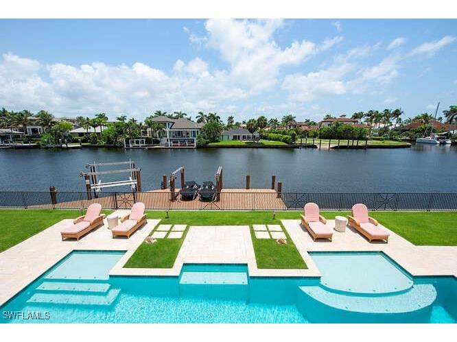 2001 4th Street S Naples FL 34102 225085070 image19