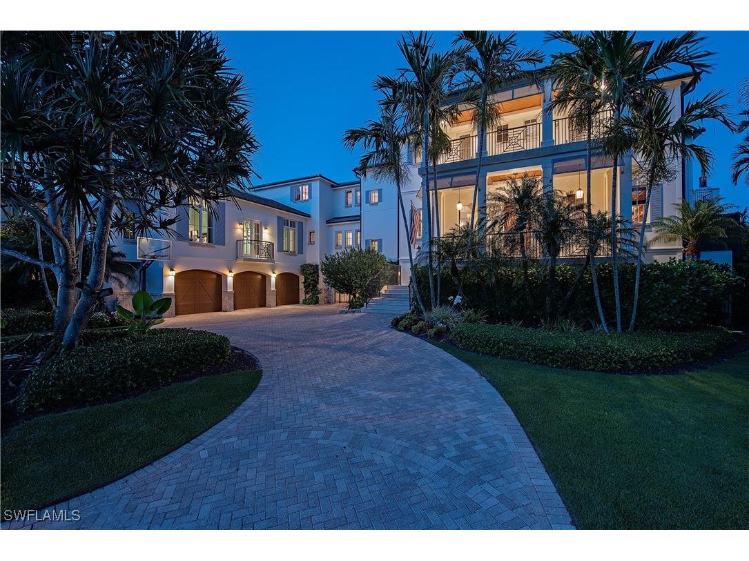 2001 4th Street S Naples FL 34102 225085070 image3