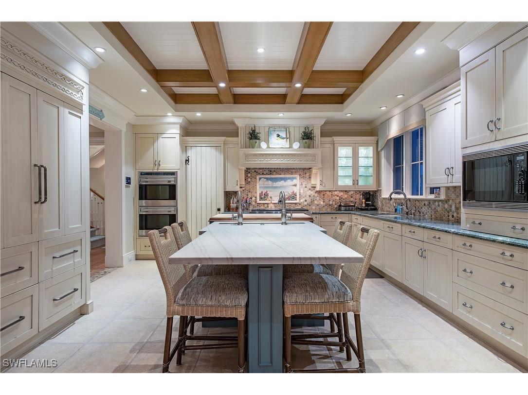 2001 4th Street S Naples FL 34102 225085070 image7