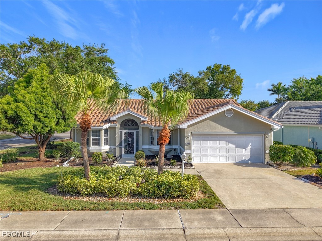 2001 Corona Del Sire Drive North Fort Myers FL 33917 2025009320 image1