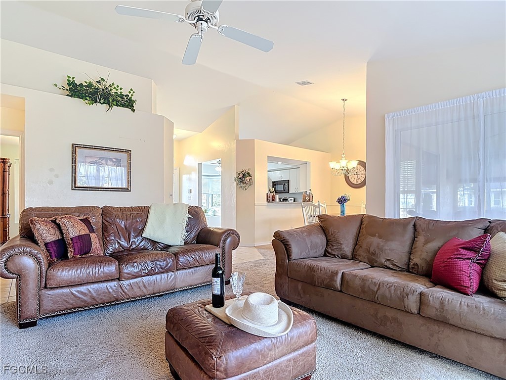 2001 Corona Del Sire Drive North Fort Myers FL 33917 2025009320 image11