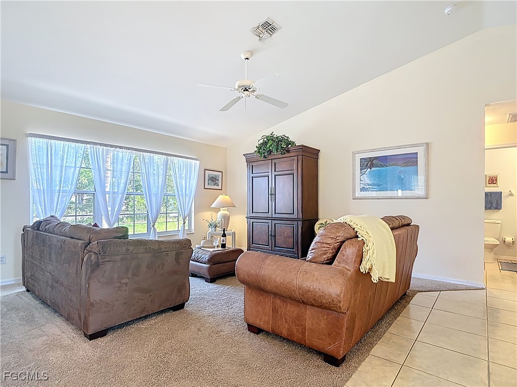 2001 Corona Del Sire Drive North Fort Myers FL 33917 2025009320 image12