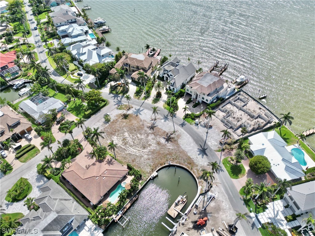 2001 Kingfish Road Naples FL 34102 222072335 image1