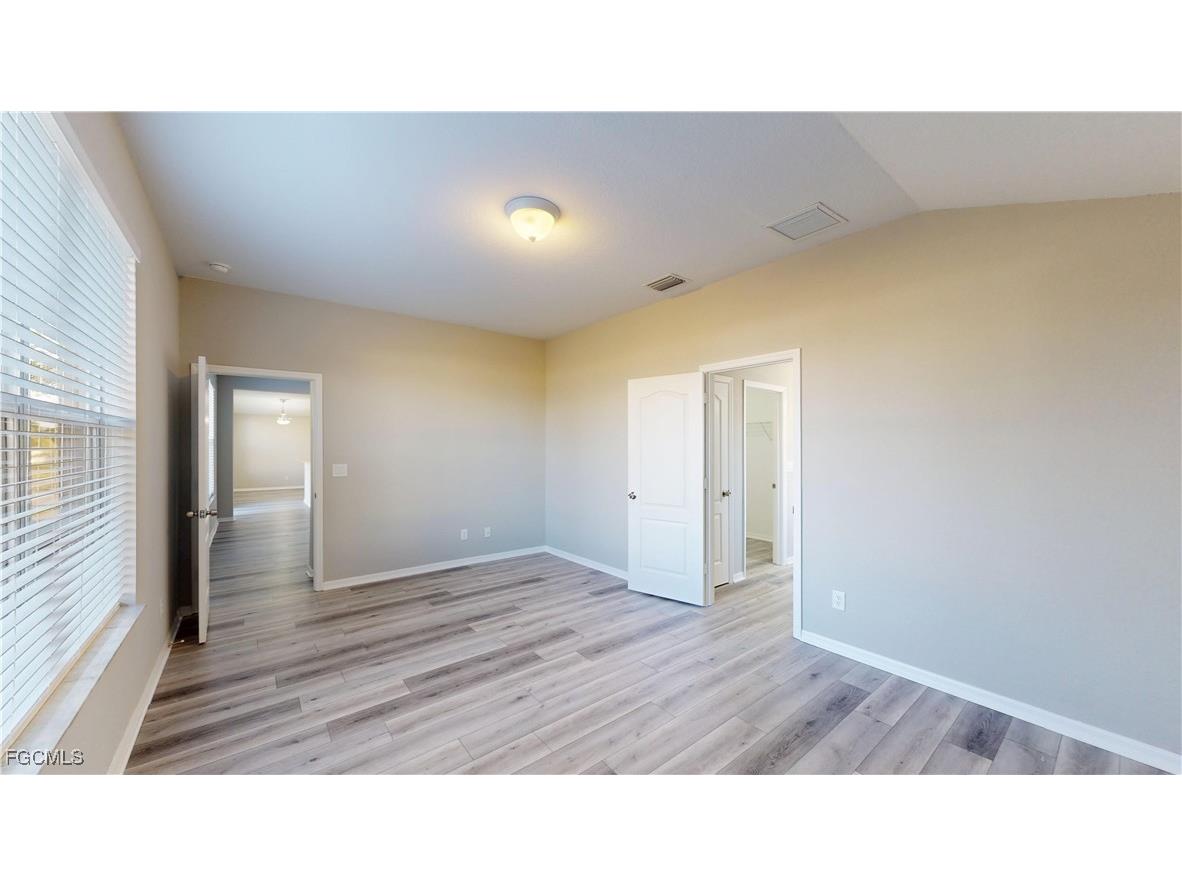 2001 NE 17th Avenue Cape Coral FL 33909 2025023529 image12