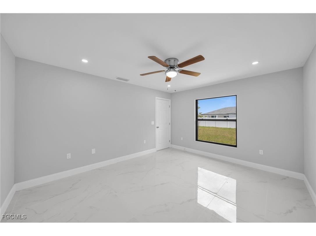 2001 NW 20th Street Cape Coral FL 33993 2025005965 image15