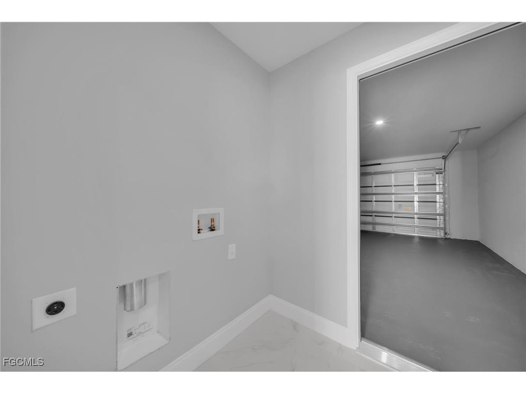 2001 NW 20th Street Cape Coral FL 33993 2025005965 image21