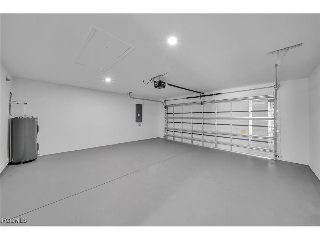 2001 NW 20th Street Cape Coral FL 33993 2025005965 image7