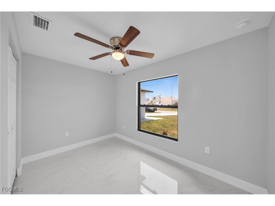 2001 NW 20th Street Cape Coral FL 33993 2025005965 image8