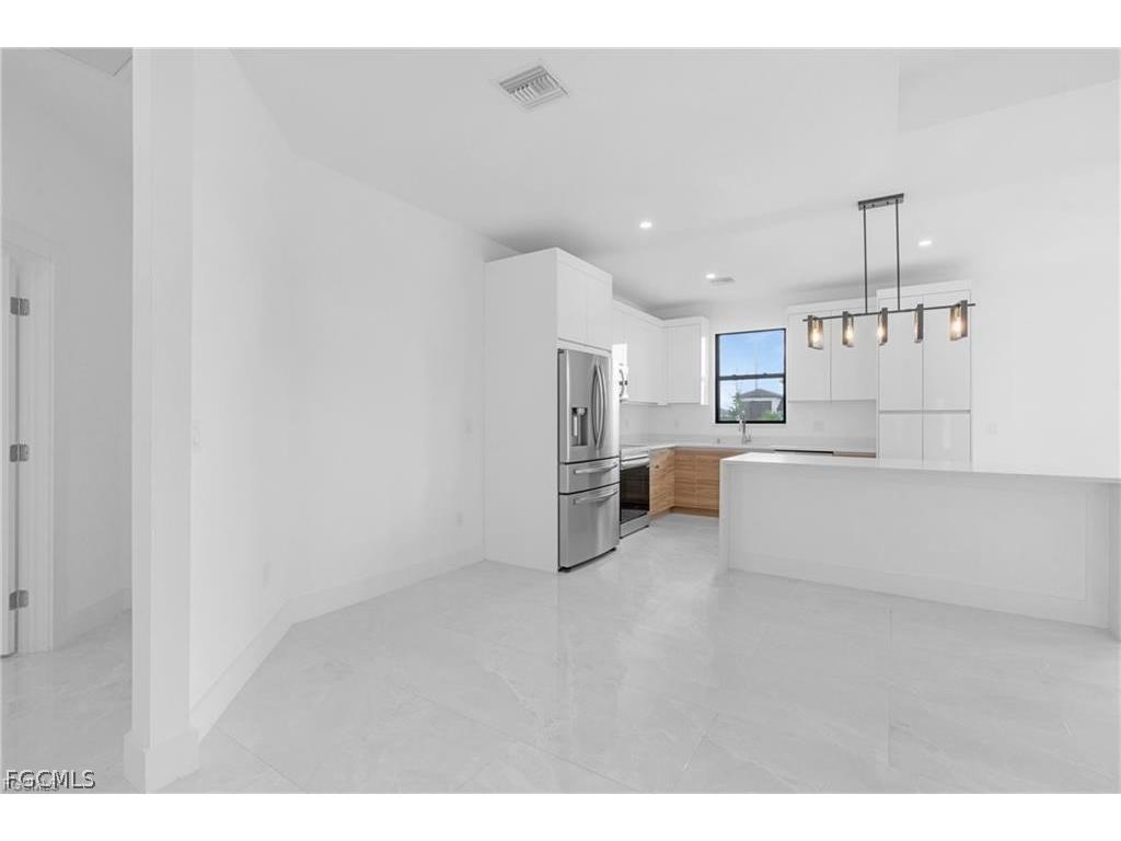 2001 NW 25th Avenue Cape Coral FL 33993 2026011865 image10