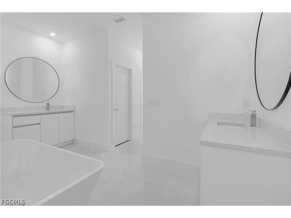 2001 NW 25th Avenue Cape Coral FL 33993 2026011865 image31