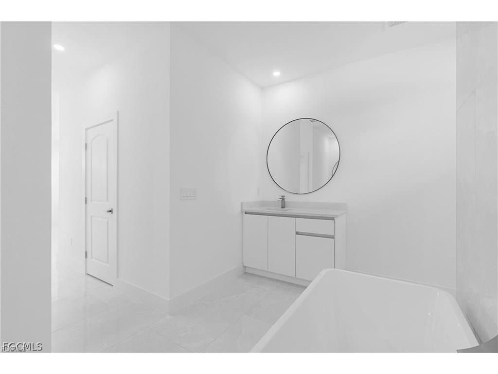 2001 NW 25th Avenue Cape Coral FL 33993 2026011865 image32