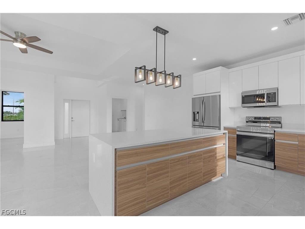 2001 NW 25th Avenue Cape Coral FL 33993 2026011865 image5