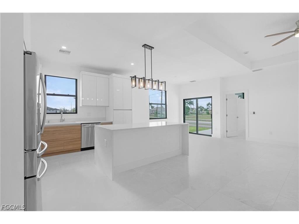 2001 NW 25th Avenue Cape Coral FL 33993 2026011865 image8