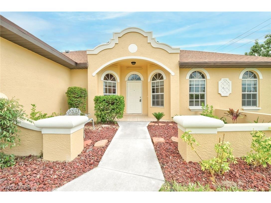 2001 SW 32nd Street Cape Coral FL 33914 224063411 image1