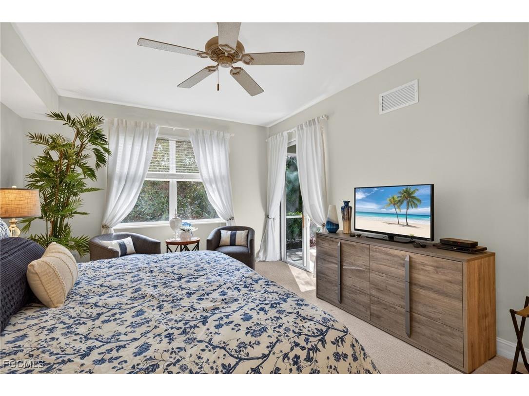 2001 Tarpon Bay Drive N #102 Naples FL 34119 2025023161 image26