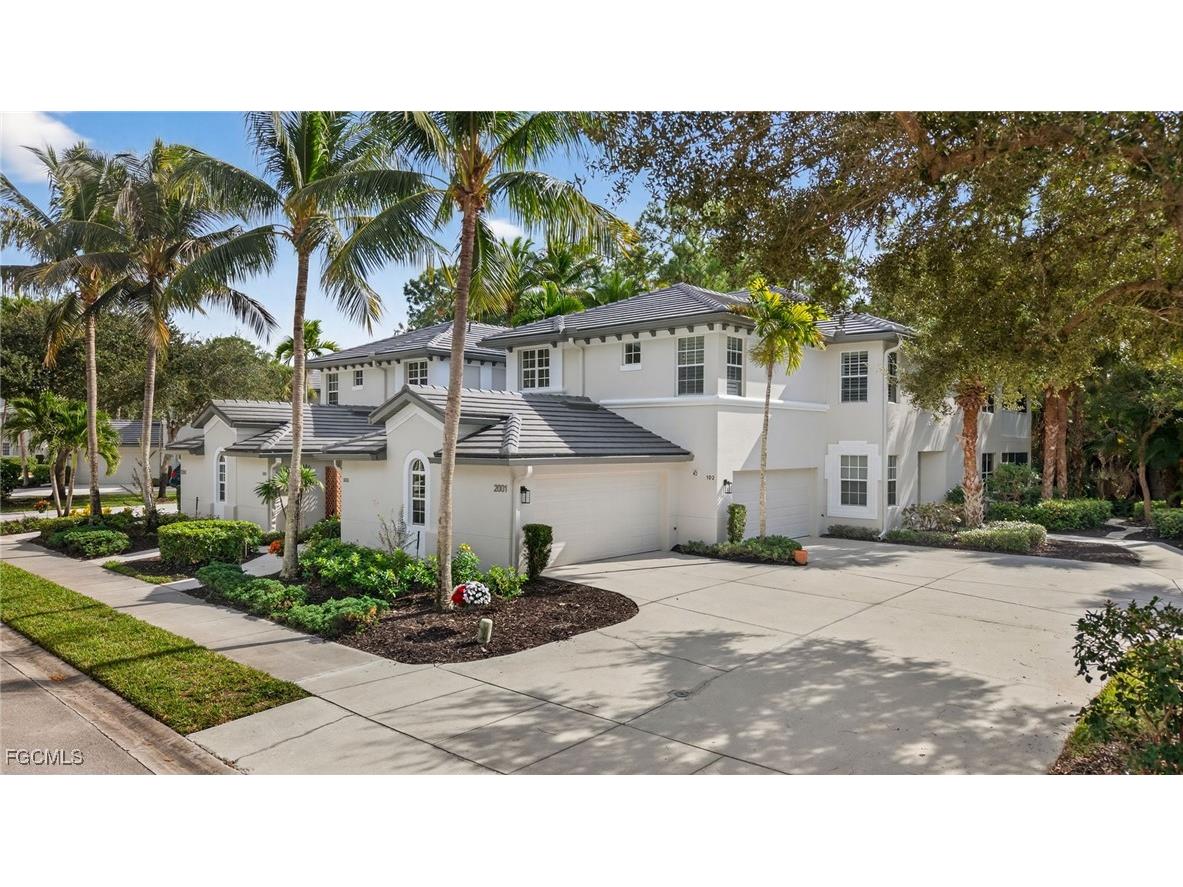 2001 Tarpon Bay Drive N #102 Naples FL 34119 2025023161 image3