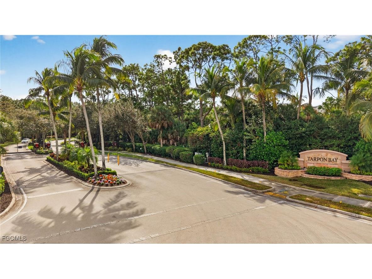 2001 Tarpon Bay Drive N #102 Naples FL 34119 2025023161 image40
