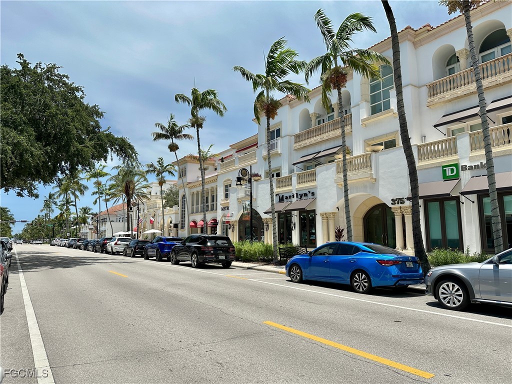 2001 Tarpon Bay Drive N #102 Naples FL 34119 2025023161 image43