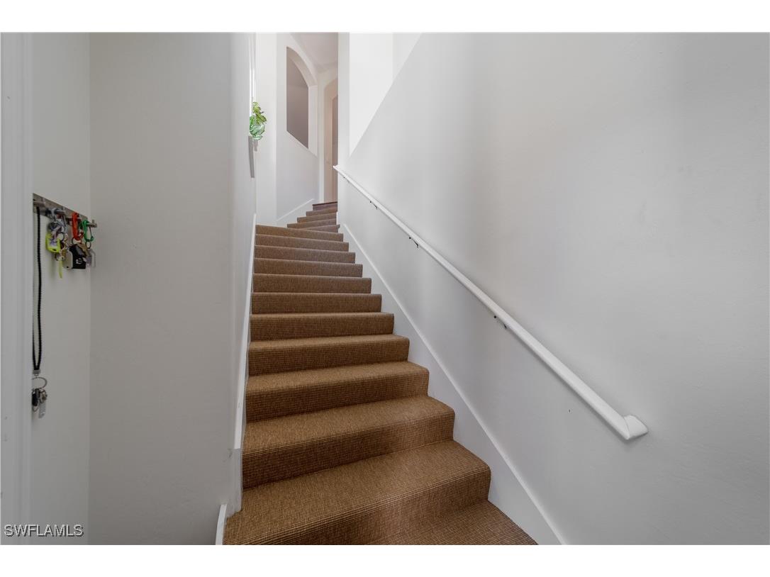 2001 Tarpon Bay Drive N #202 Naples FL 34119 225068601 image11