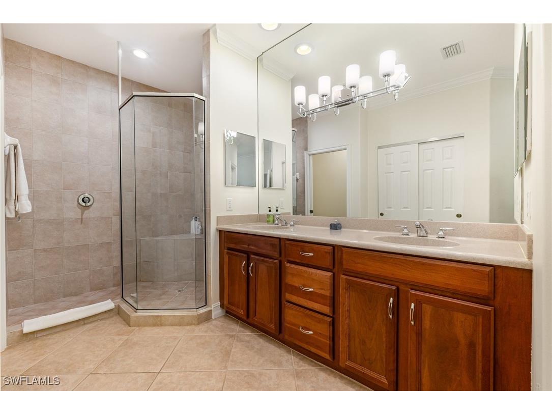 2001 Tarpon Bay Drive N #202 Naples FL 34119 225068601 image17