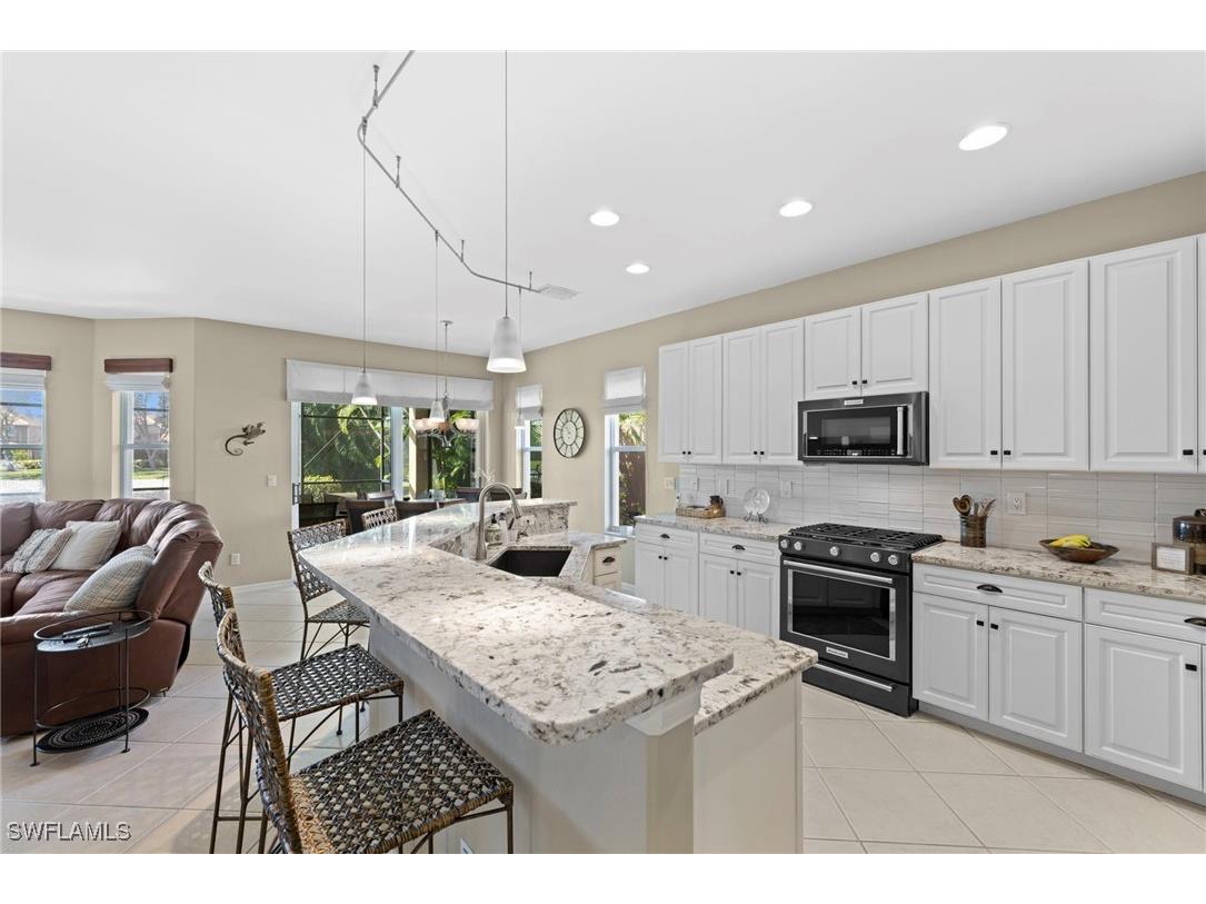 20010 Eagle Glen Way Estero FL 33928 224073014 image5