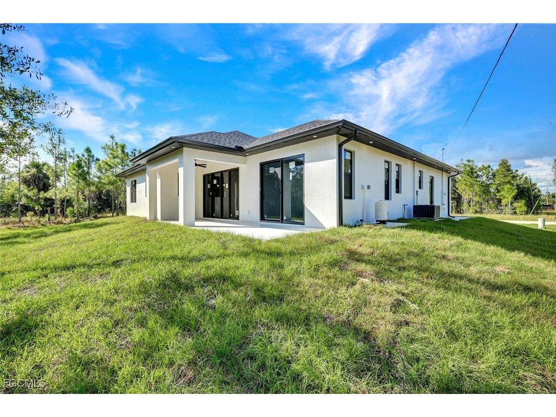 2002 E 10th Street Lehigh Acres FL 33936 2025022540 image25